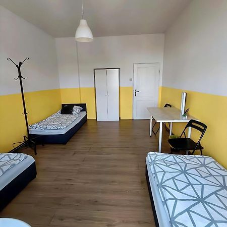 Mickiewicza Hostel Катовице Екстериор снимка