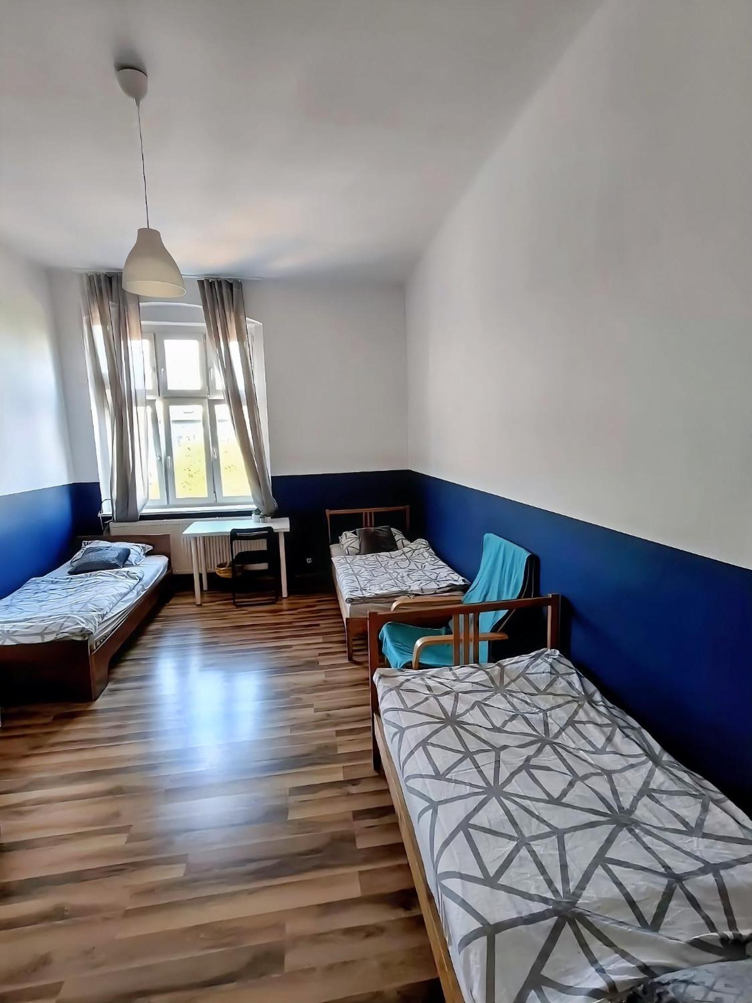 Mickiewicza Hostel Катовице Екстериор снимка