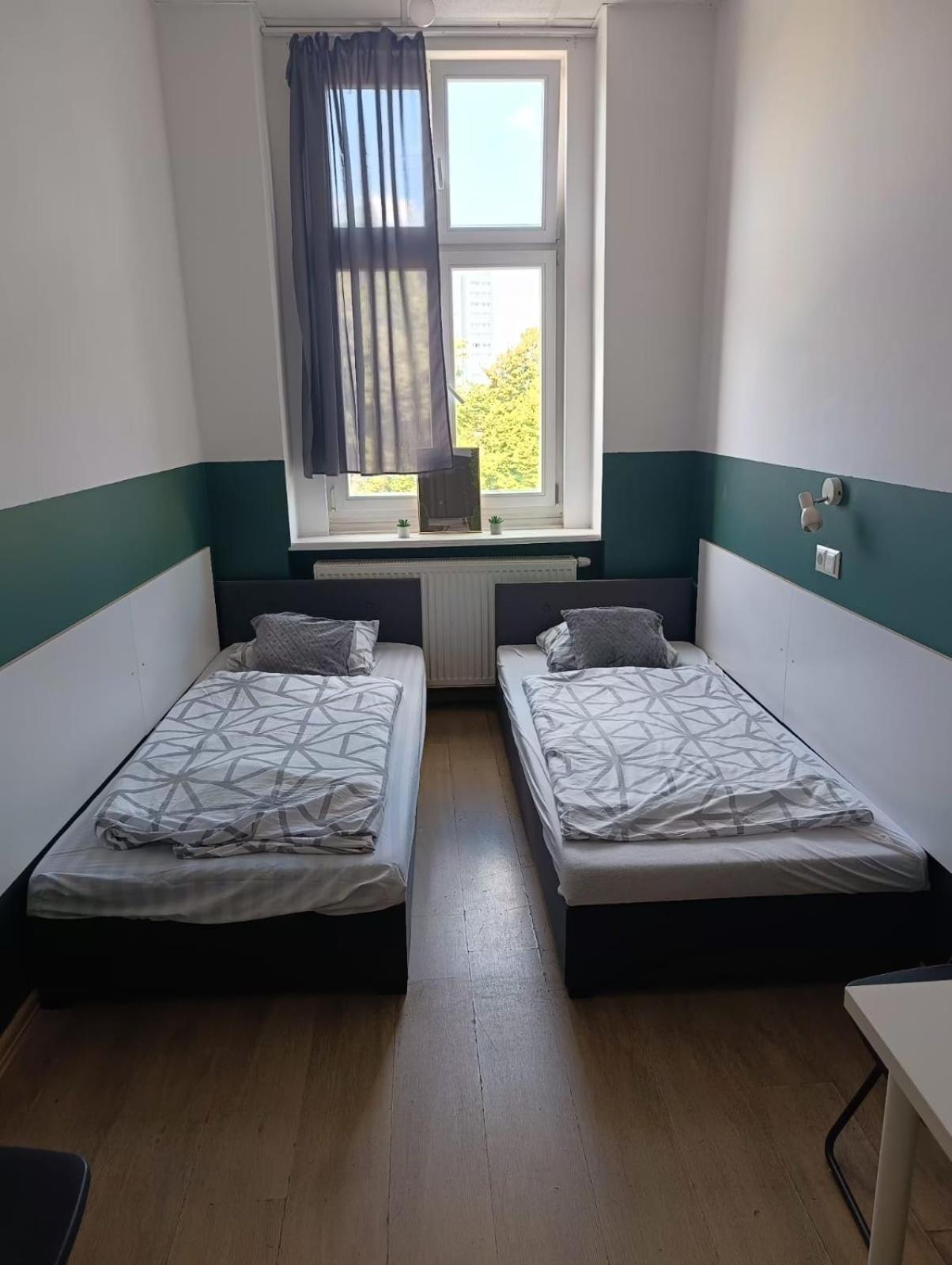 Hostel Stawowa Катовице Екстериор снимка