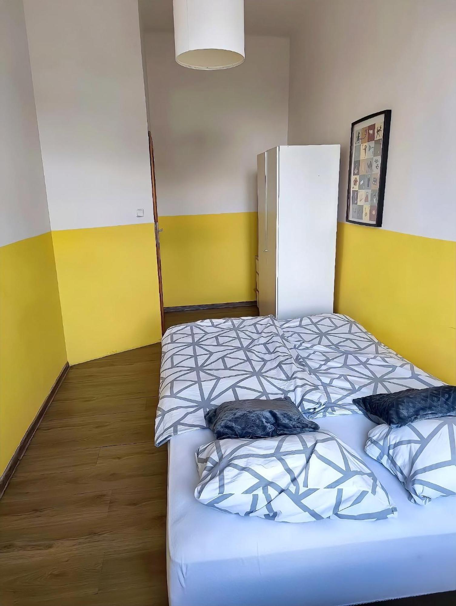 Mickiewicza Hostel Катовице Екстериор снимка