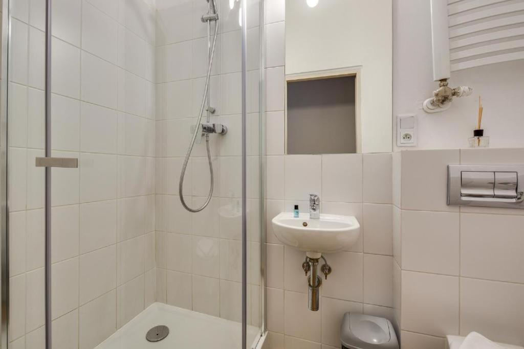Mickiewicza Hostel Катовице Екстериор снимка